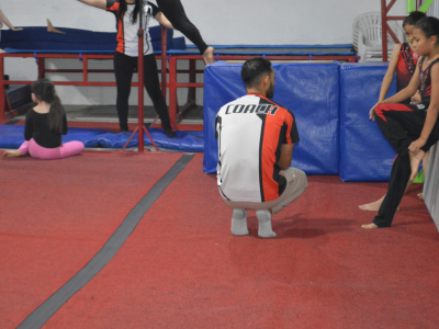 Entrenadora Infantil